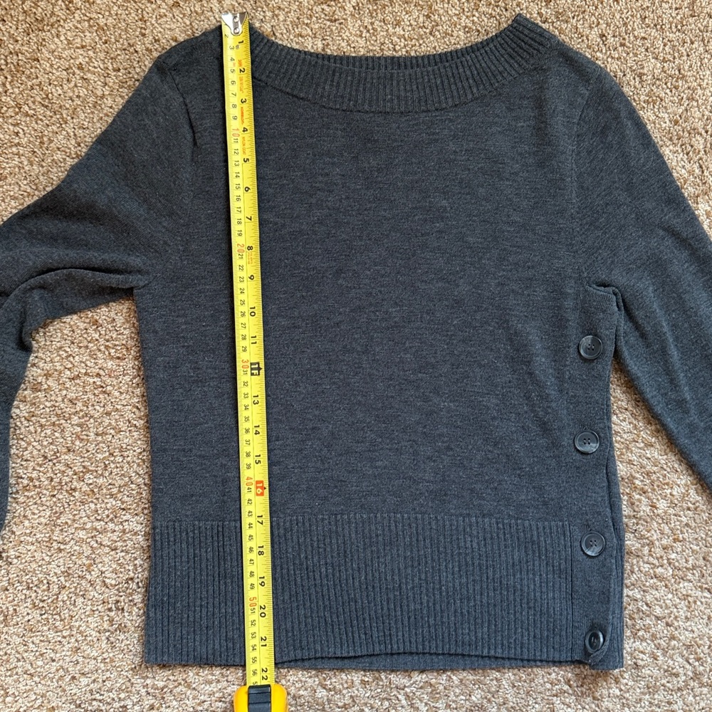 Chelsea28 Detailed Button Pullover, gray, S - Picture 6 of 11